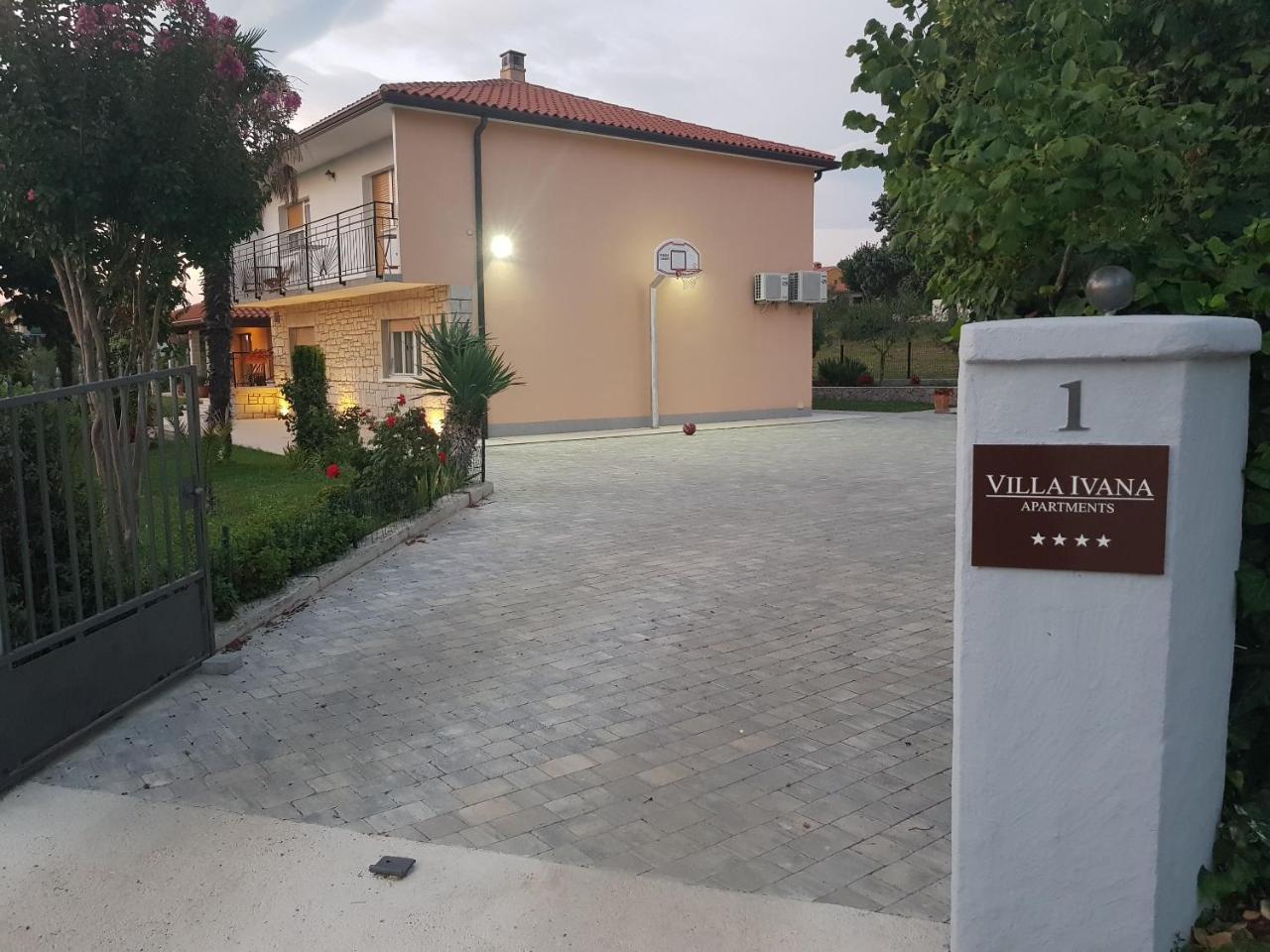 Villa Ivana Лабин Экстерьер фото